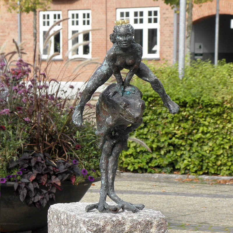 Skulptur af Dorrit Hvam